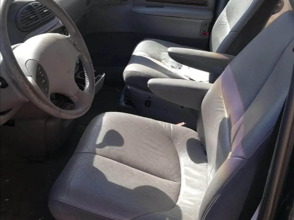 CHRYSLER GRAND VOYAGER 3.8i 4WD.LIMITED 2.001.