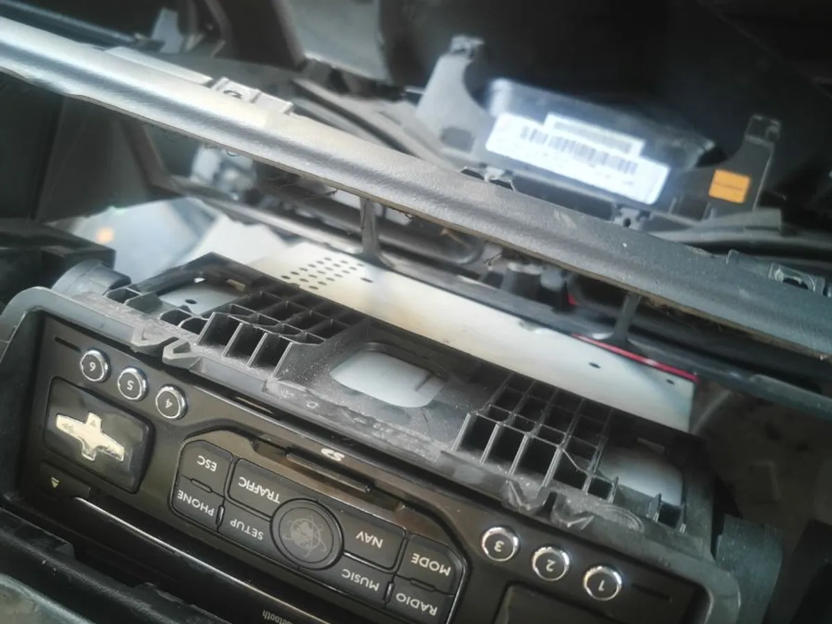 UNIDAD AUDIO CLARION PEUGEOT 807 2.0HDI 2.009