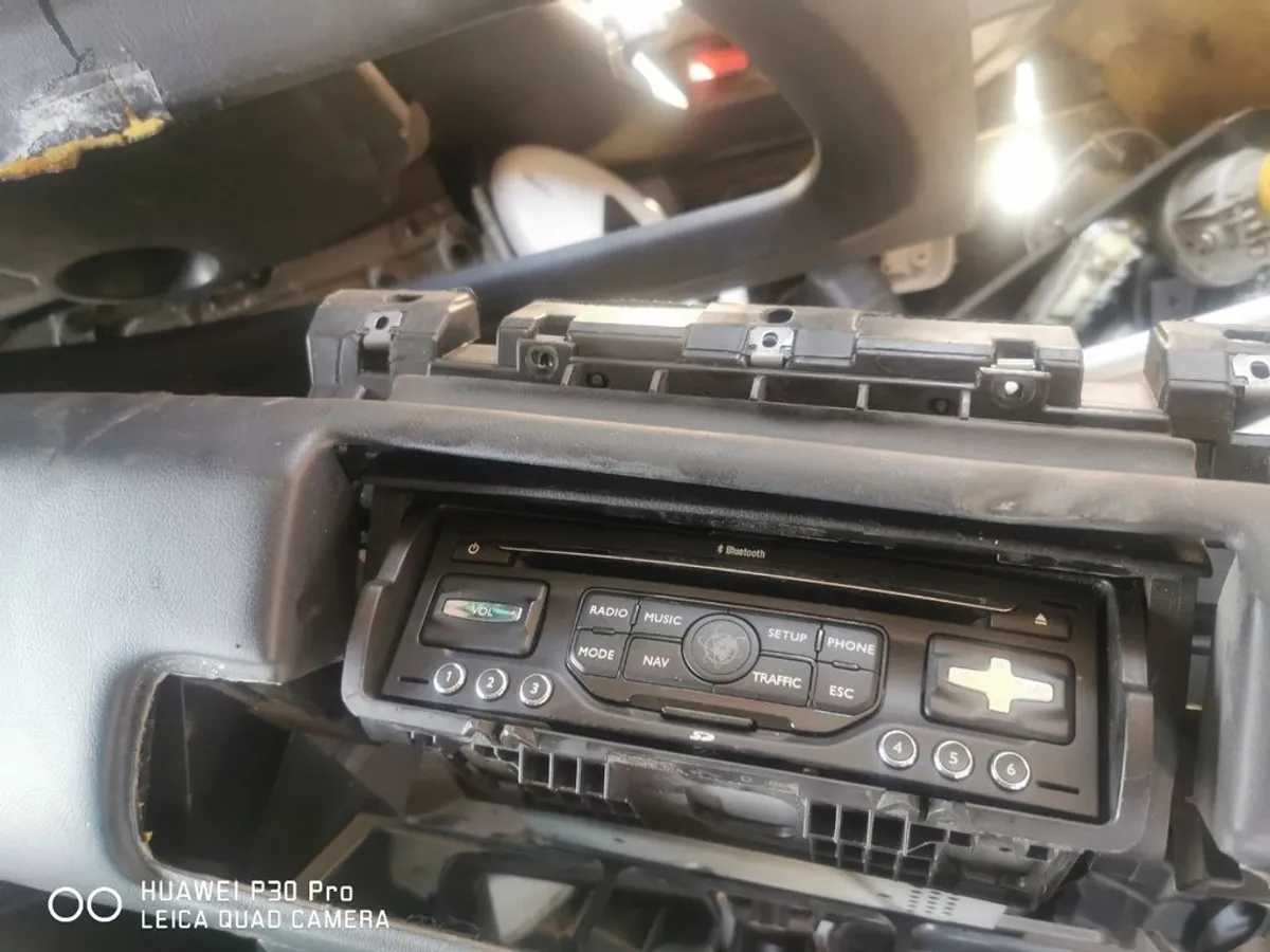 UNIDAD AUDIO CLARION PEUGEOT 807 2.0HDI 2.009