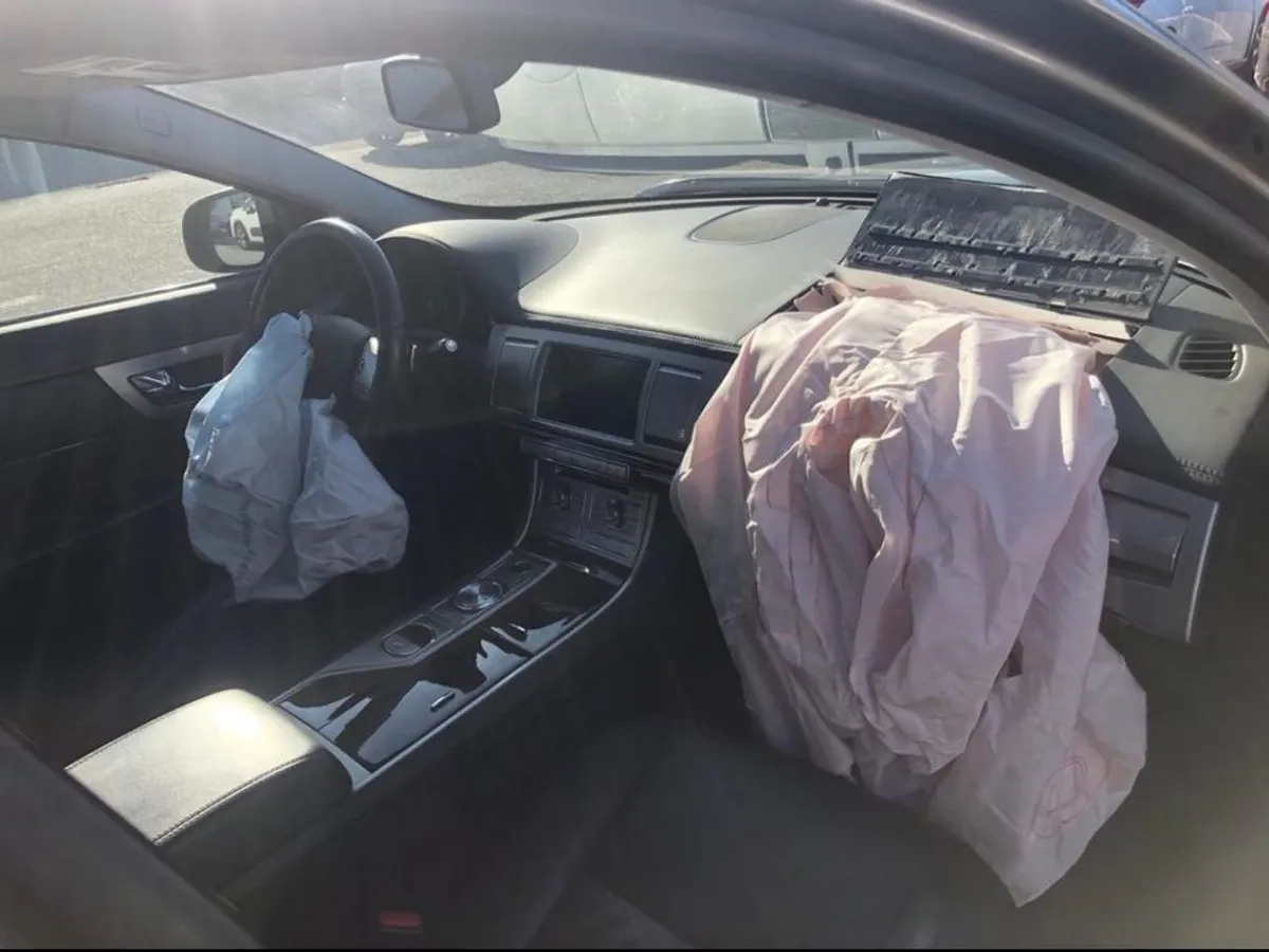 DESPIECE COMP. JAGUAR XF 2.7Tdv6 EXECUTIVE