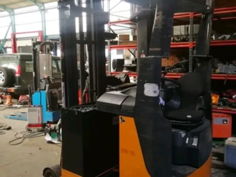 CARRETILLA ELEVADORA STILL FM14