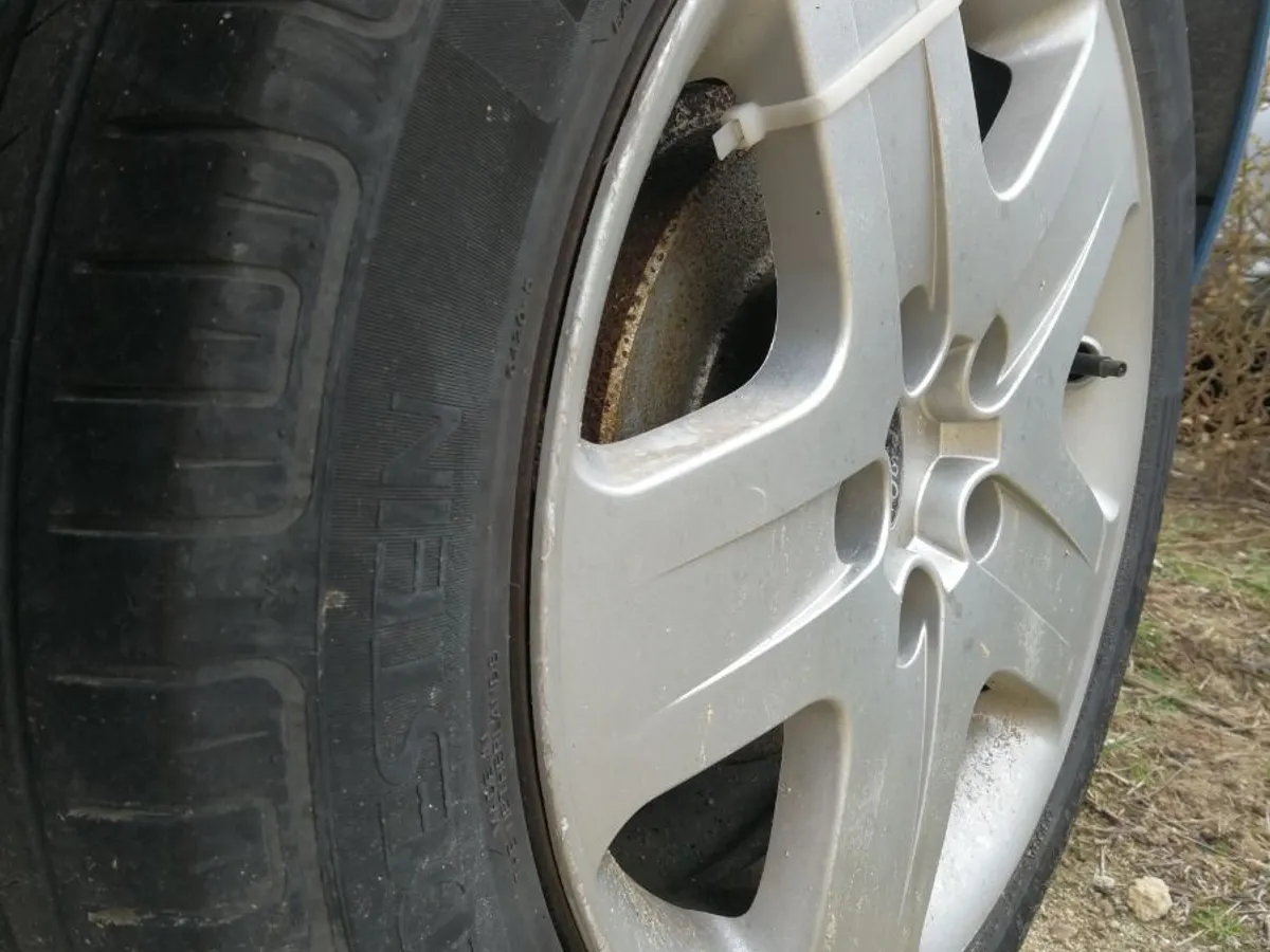 DESPIECE COMPLETO FORD FOCUS MkII 1.6i 101cv.