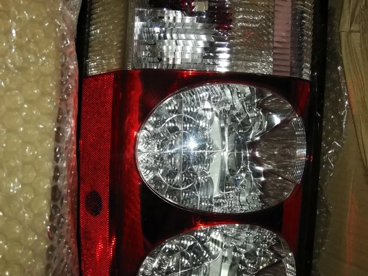 PILOTOS TRASEROS DISCOVERY III y IV LED