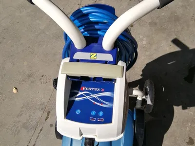 ROBOT ZODIAC VORTEX3 , LIMPIAFONDOS y PAREDES