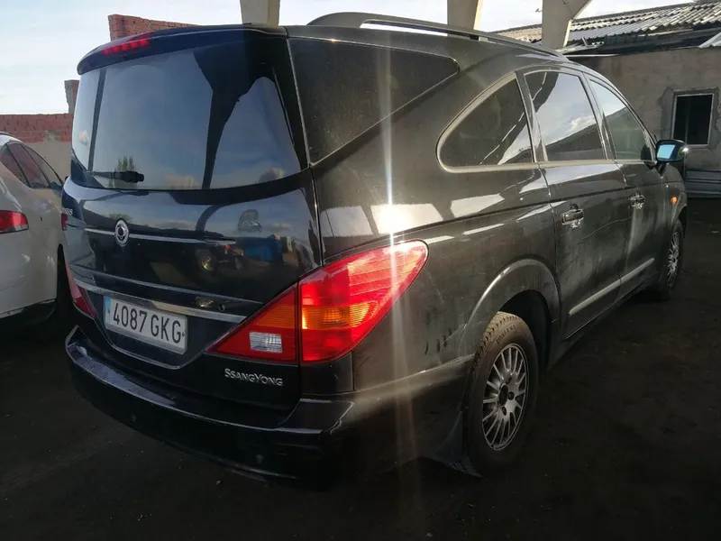SSANGYONG RODIUS 2.7XDI 7plaxas FULL EQUIPE
