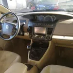 SSANGYONG RODIUS 2.7XDI 7plaxas FULL EQUIPE 8