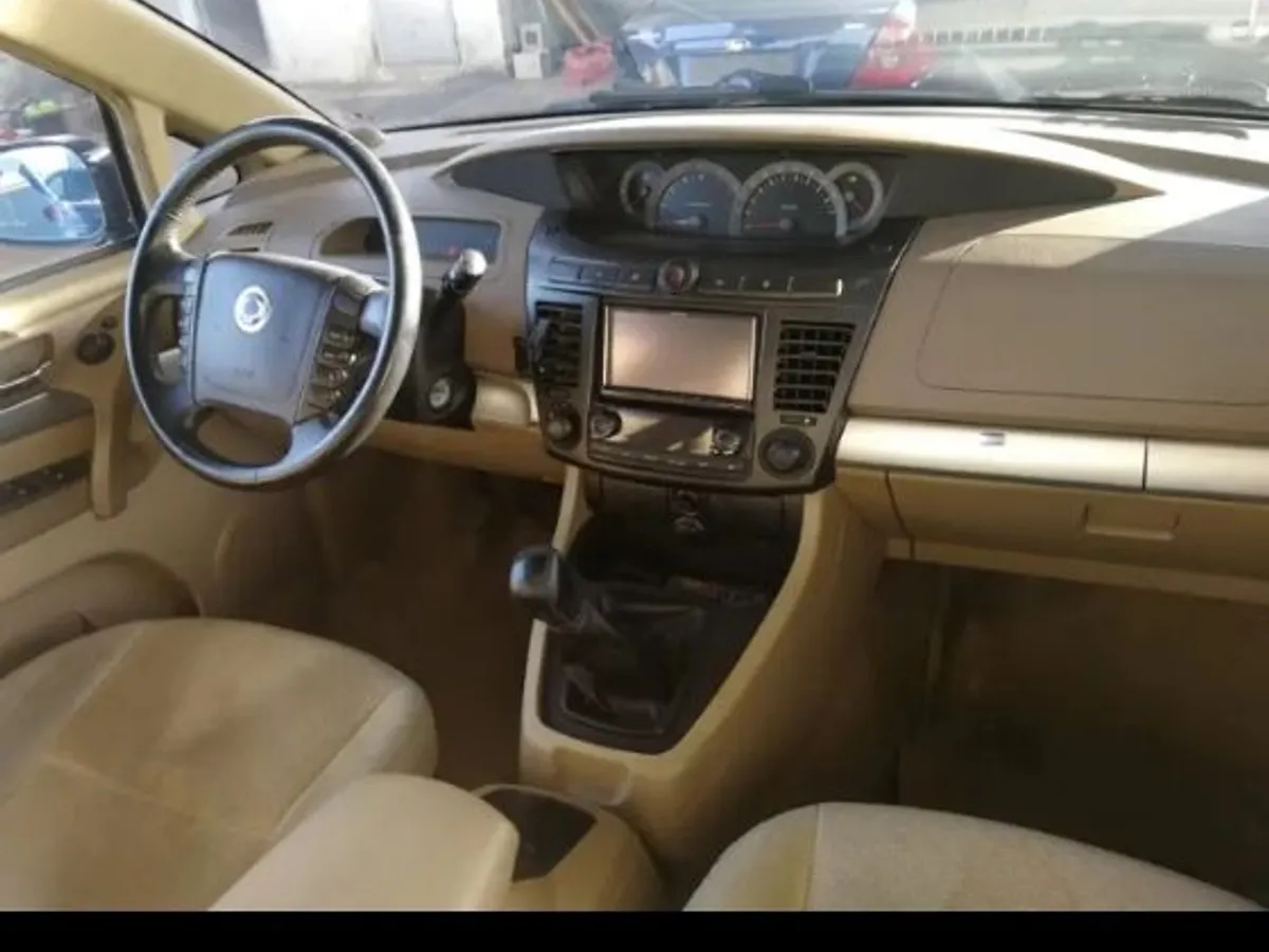 ASIENTOS SSANGYONG RODIUS TEXTIL 7p.