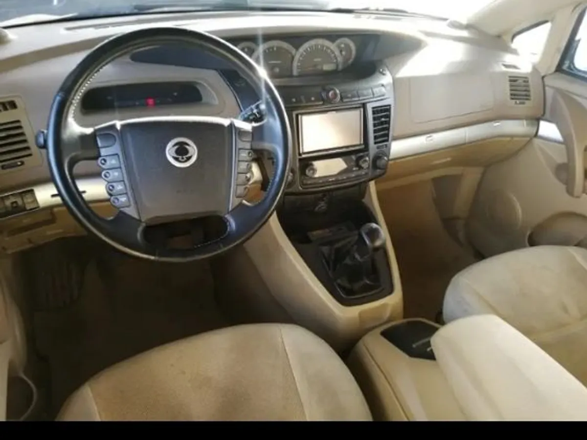 ASIENTOS SSANGYONG RODIUS TEXTIL 7p.