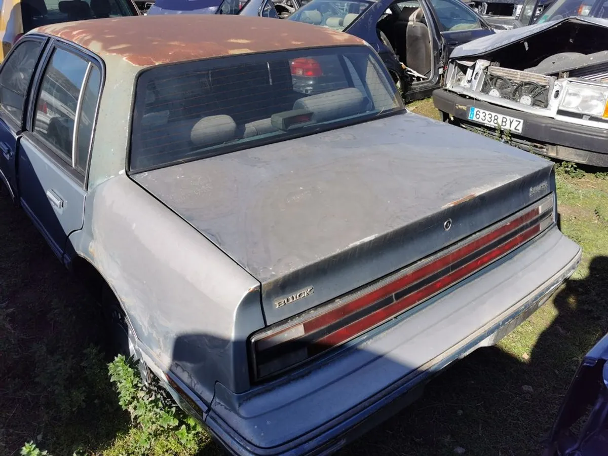 DESPIECE COMPLETO BUICK SKYLARK 2.3L LIMITED SEDAN