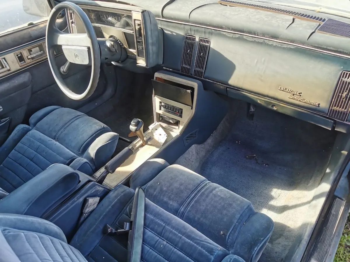 DESPIECE COMPLETO BUICK SKYLARK 2.3L LIMITED SEDAN