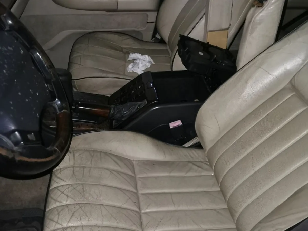 ASIENTOS de PIEL BEIGE, MARRON... RANGE ROVER P38.