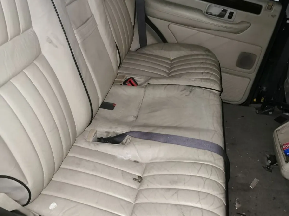 ASIENTOS de PIEL BEIGE, MARRON... RANGE ROVER P38.