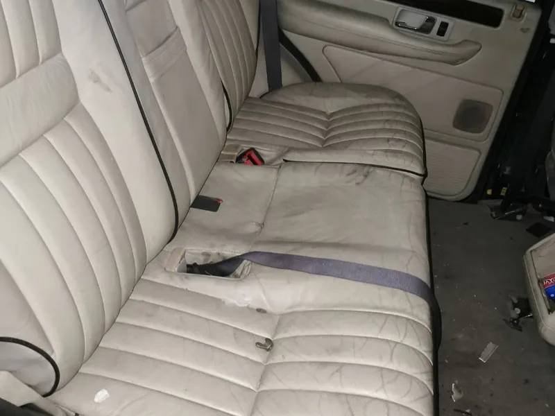 ASIENTOS de PIEL BEIGE, MARRON... RANGE ROVER P38.