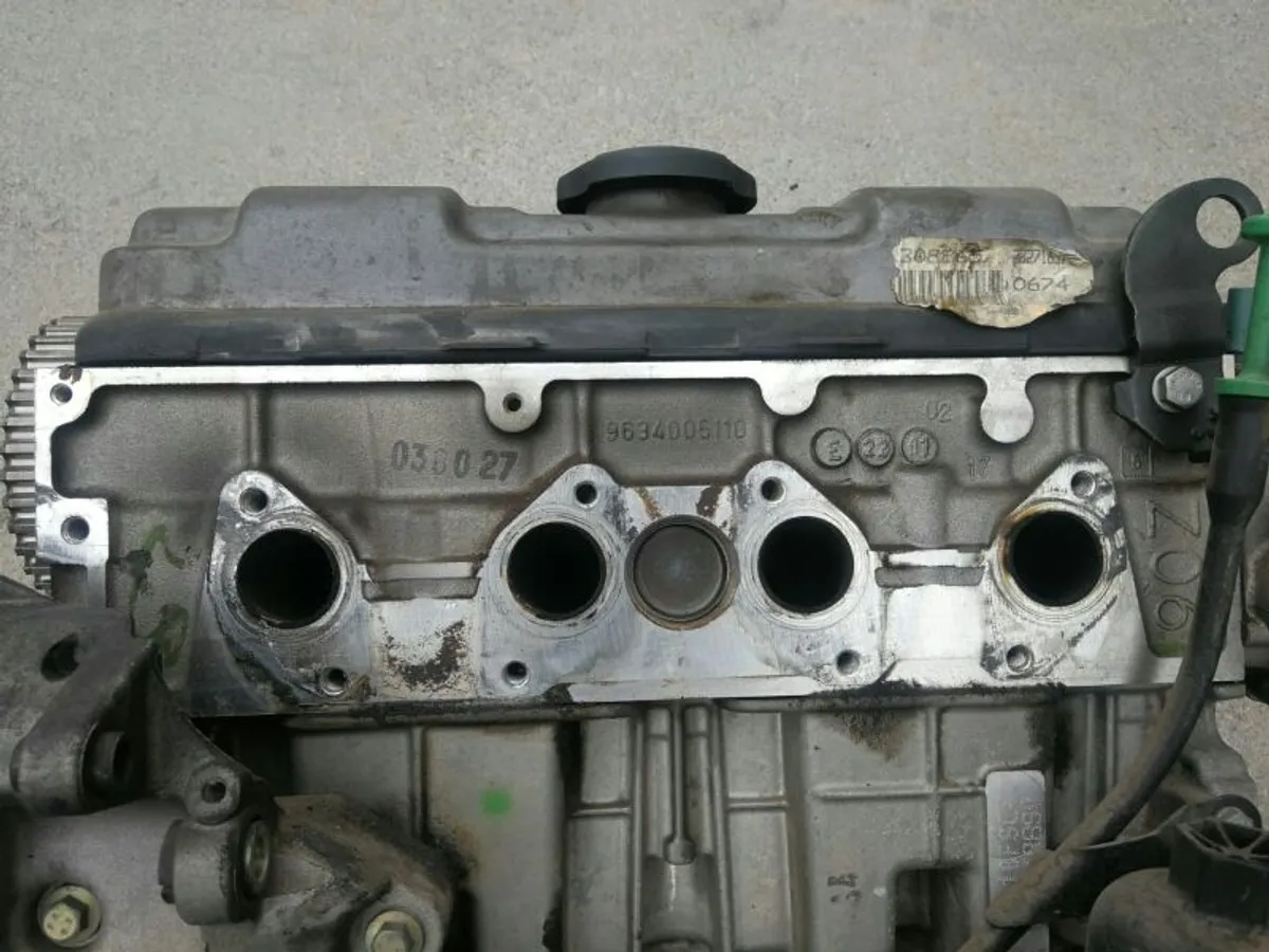 MOTOR CITROEN C4 1.4 8v 75cv código motor KFW