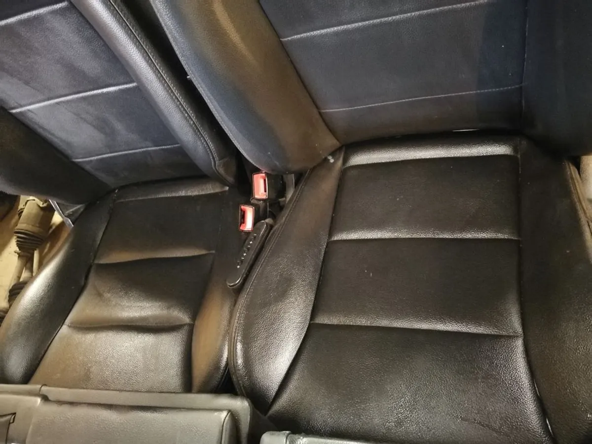 ASIENTOS PIEL MERCEDES W245 B180CDI IMPECABLES