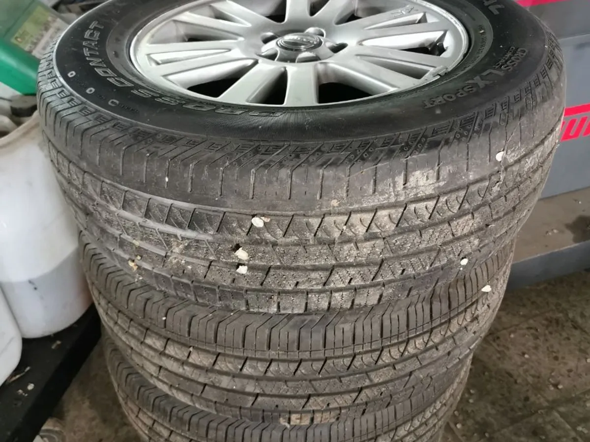 LLANTAS VOLVO XC90 CONTINENTAL 235/65R17.