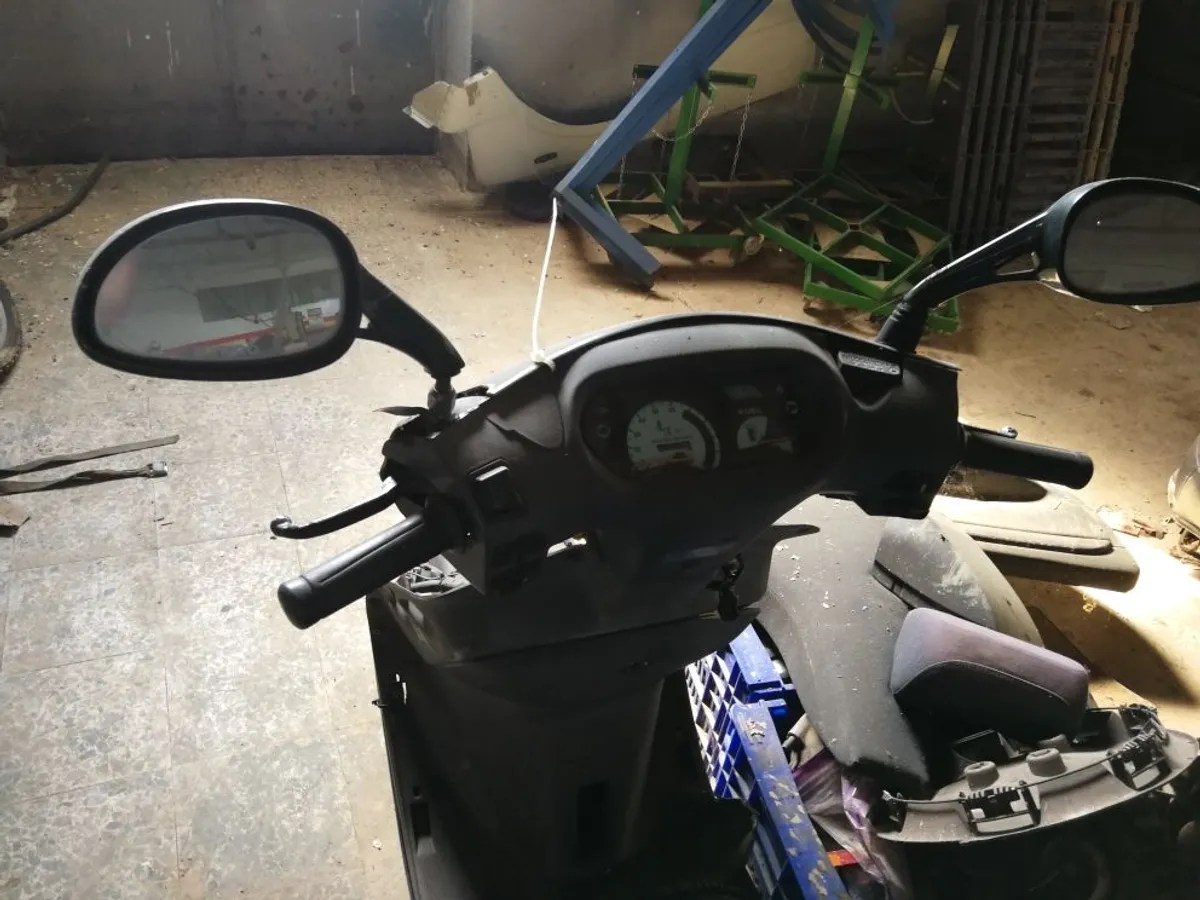 VENDO DOS SCOOTER PARA RECAMBIOS