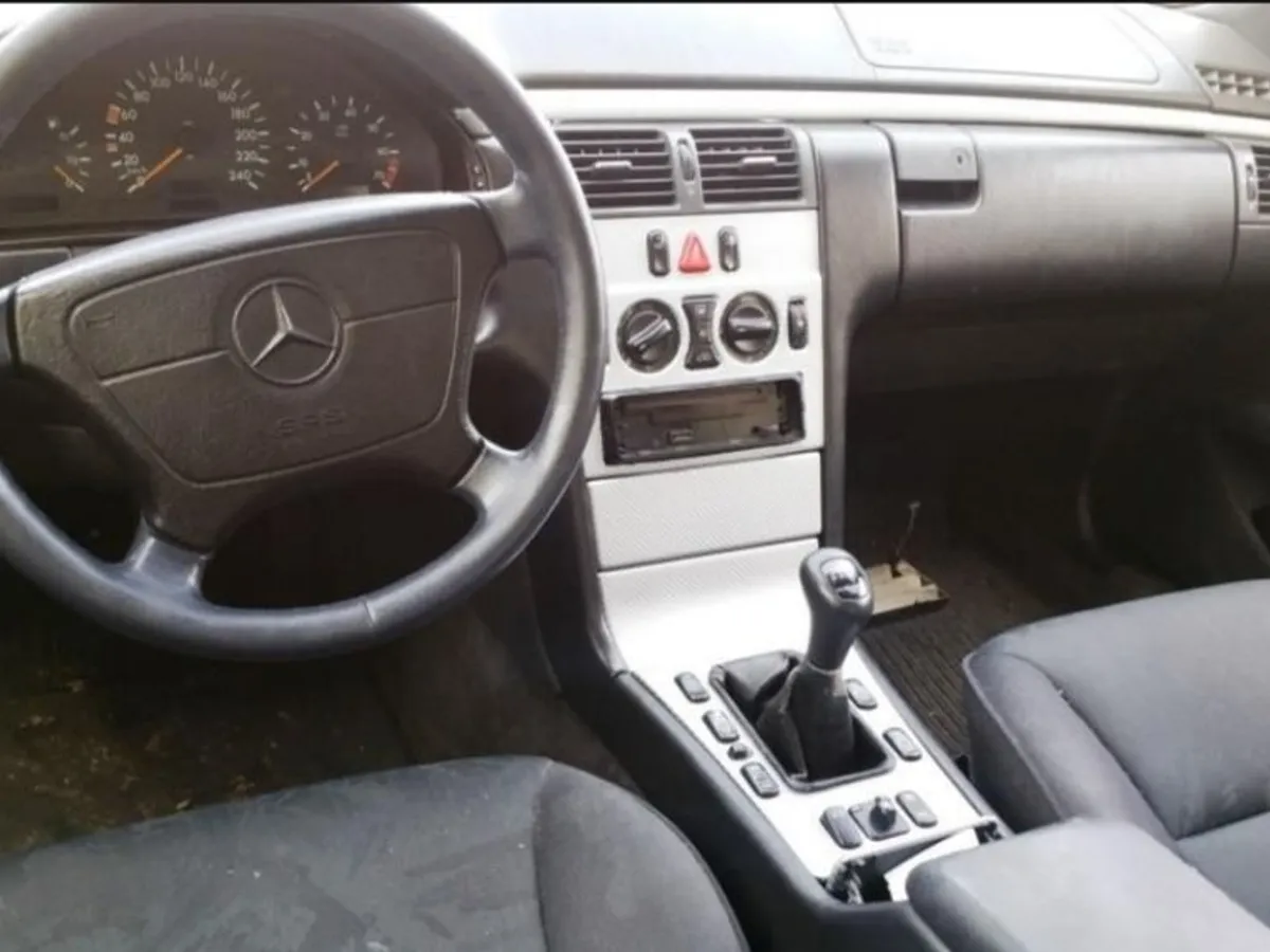 DESPIECE COMPLETO MERCEDES BENZw210 E230 4cil.16va