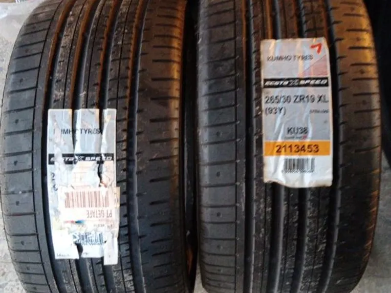 KUMHO ECSTAxSPEED 265/30ZR19 XL 93Y