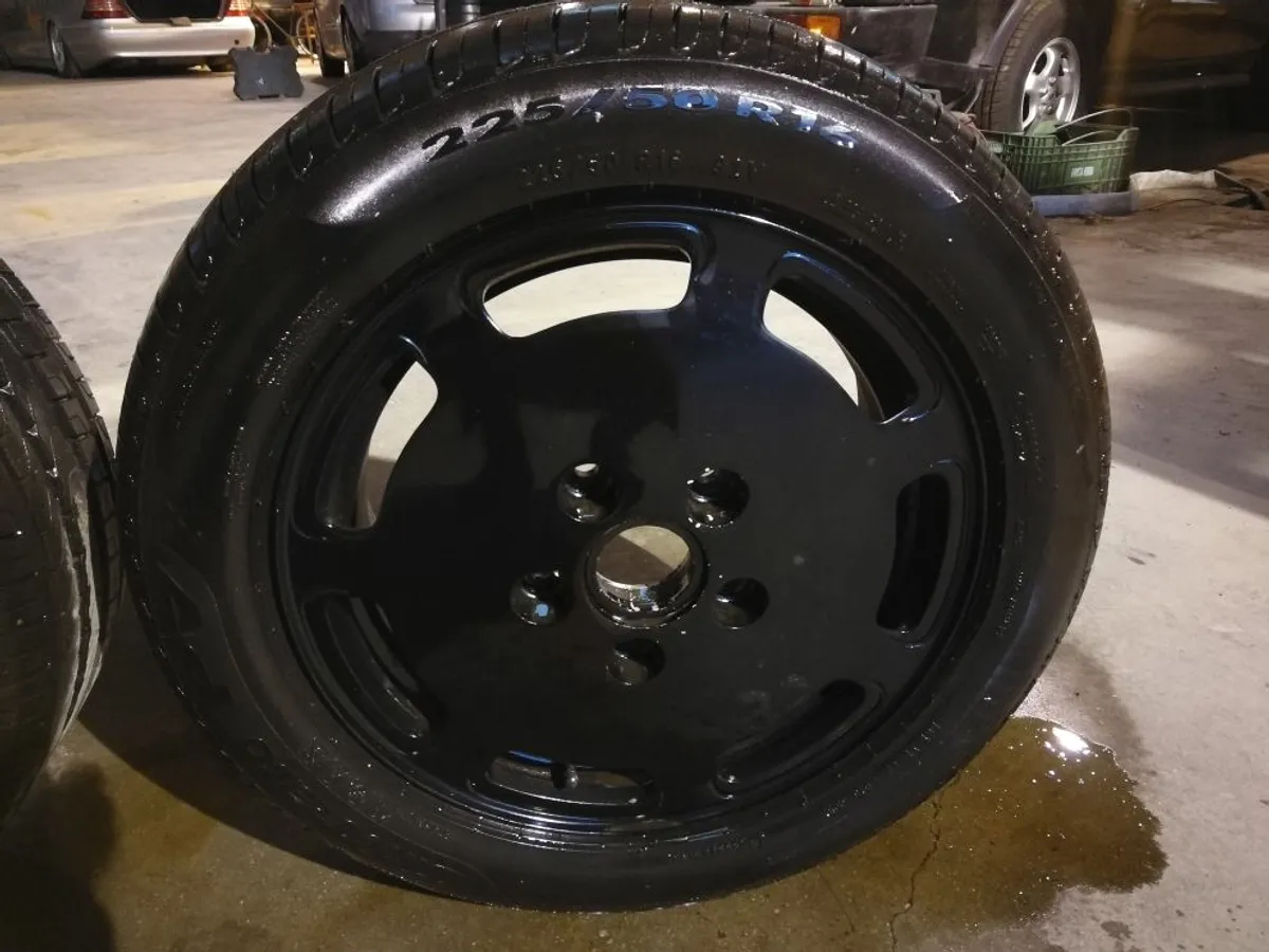 LLANTAS 16x7" PORSCHE 928 S4 GOMAS PIRELLI NUEVAS