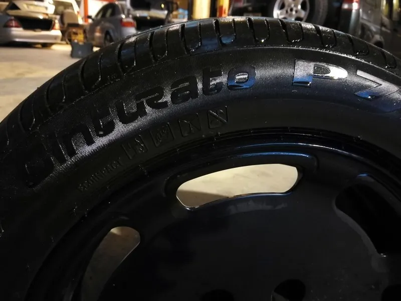 LLANTAS 16x7" PORSCHE 928 S4 GOMAS PIRELLI NUEVAS