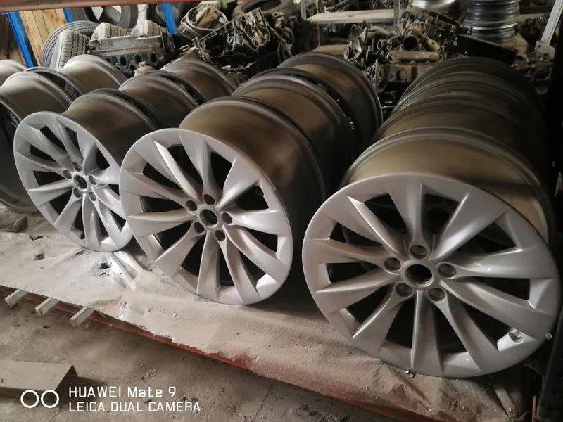 LLANTAS DE ALUMINIO TESLA Mod. TURBINE ORIGINALES