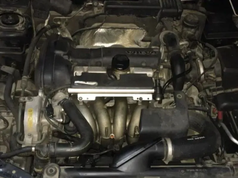 MOTOR VOLVO V40 2.0T 160cv. 4 cil. Año 2.000