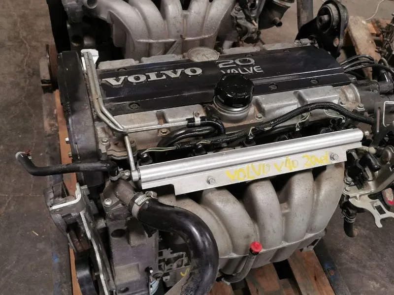 MOTOR VOLVO S40 20Valvulas 5 cilindros Año 2.000.