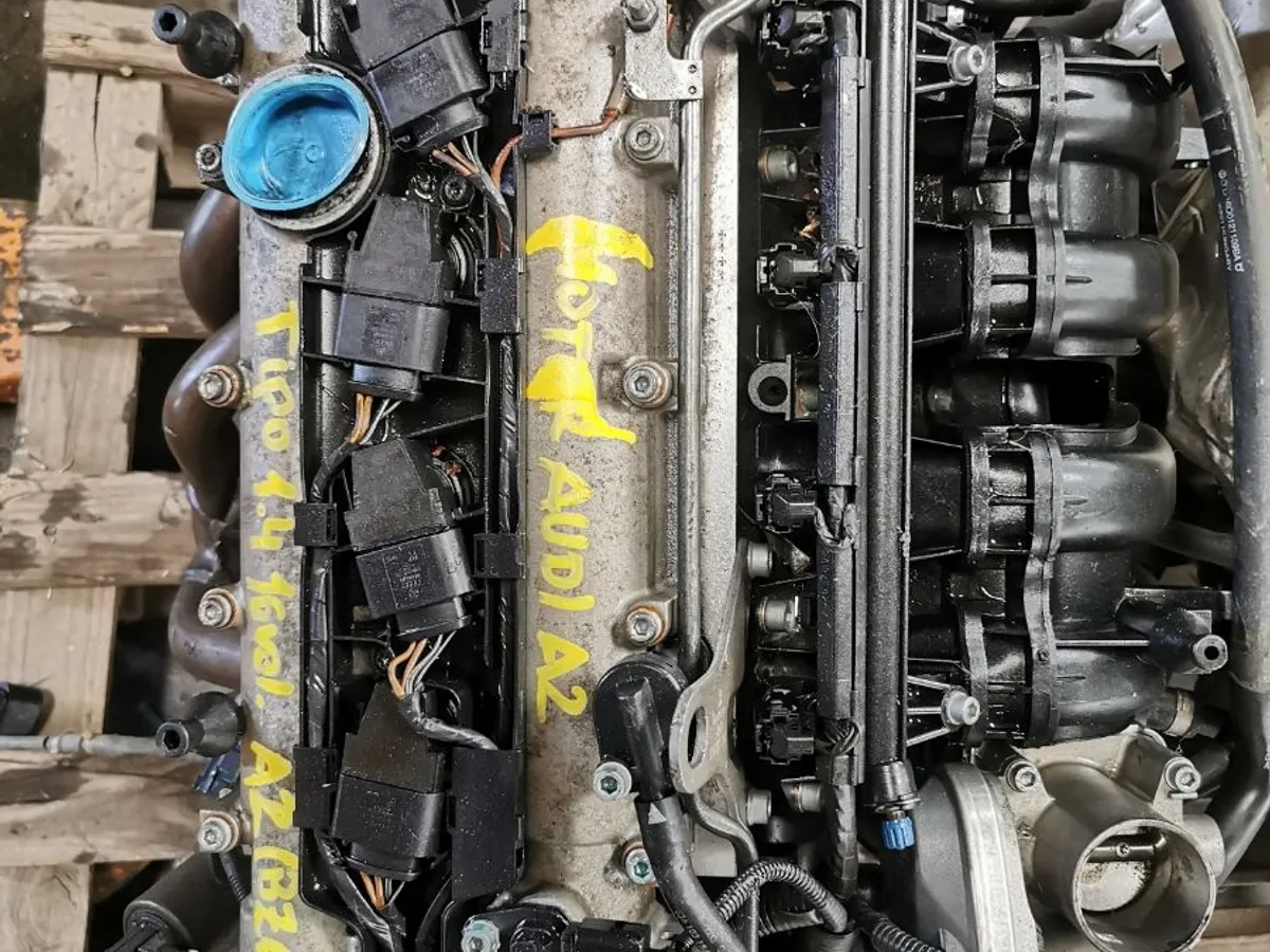 Audi A2 (8Z0) 1.4 16Valvulas..75Cv. Año 2.002.