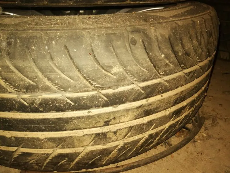 LLANTAS BMW 18x8 BBS STYLE 245/50ZR18 100W