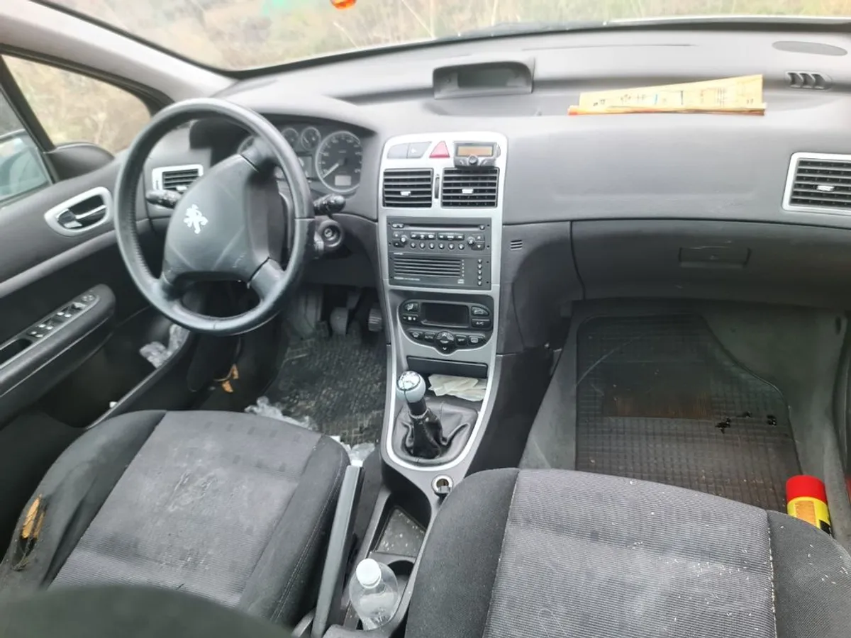 PEUGEOT 307 SW 1.6i 7plazas ETIQUETA B