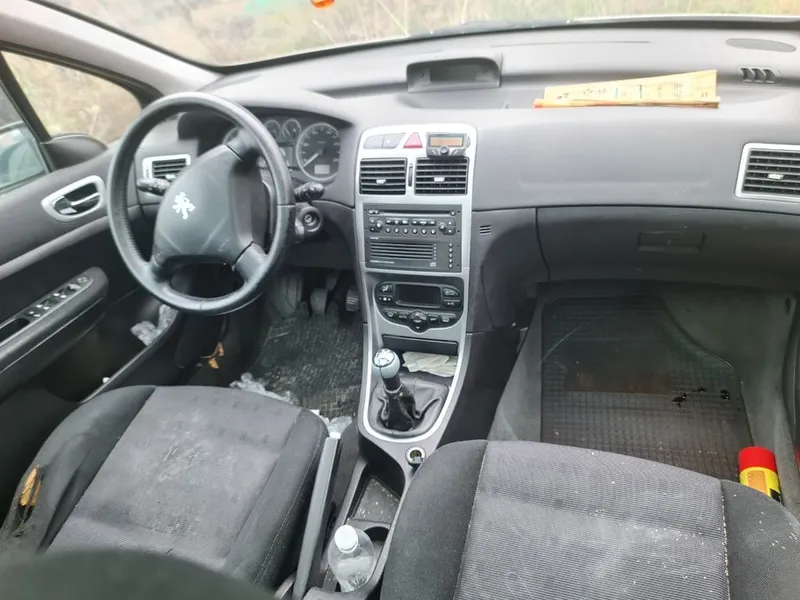 PEUGEOT 307 SW 1.6i 7plazas ETIQUETA B