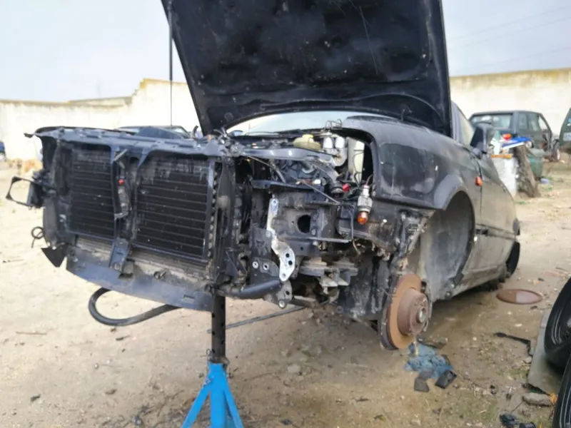 DESPIECE COMPLETO AUDI 80 1.9TDI Berlina