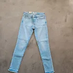 Levis 711 Skinny 2