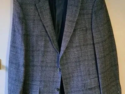 Hugo Boss grey blazer